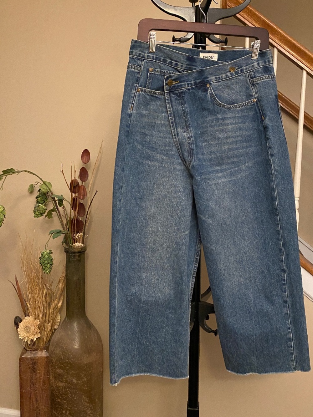 EVIDNT Los Angeles Florence Asymmetric Crossover Wide Leg Jeans Size 28
